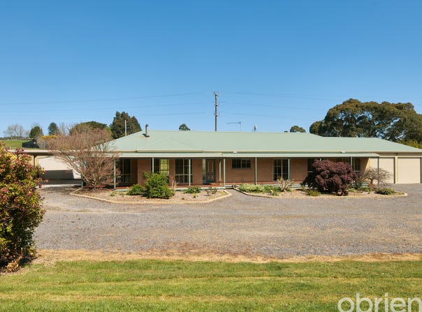 115 McGraths Track, Hernes Oak, Vic 3825