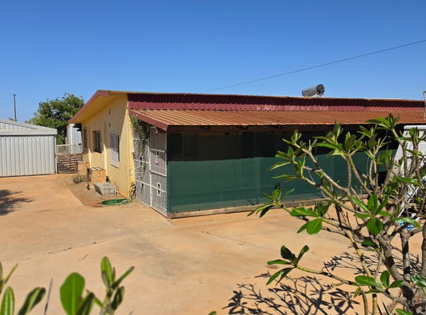 1122 North West Coastal Highway, Carnarvon, WA 6701