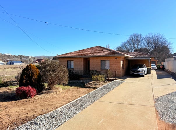 11 Victoria Street, Cooma, NSW 2630
