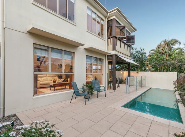 2/16 Elizabeth Street, Noosaville, Qld 4566