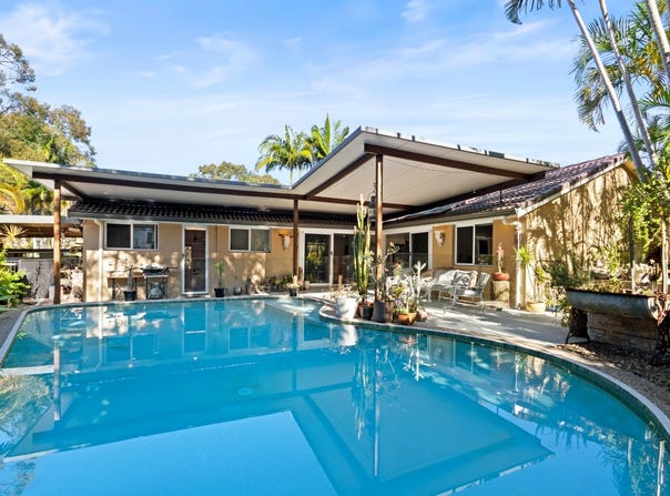 10 Evans Drive, Benowa, Qld 4217