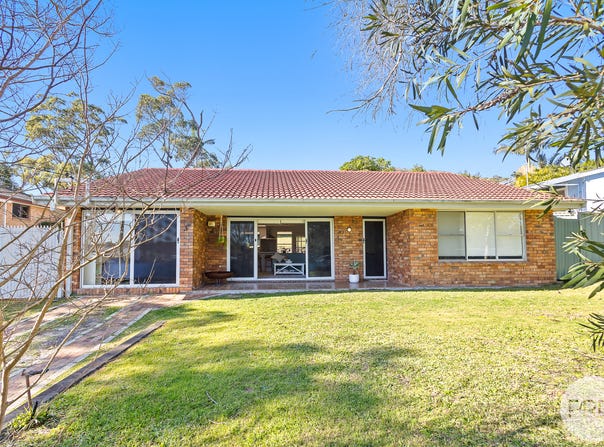 3 Essendene Road, Shoal Bay, NSW 2315