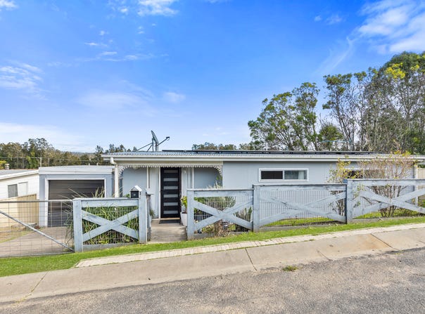 18 Bent Lane, Batemans Bay, NSW 2536