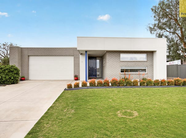 15 Nelson Street, Darley, Vic 3340