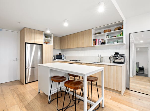 202/2B Williamstown Road, Kingsville, Vic 3012