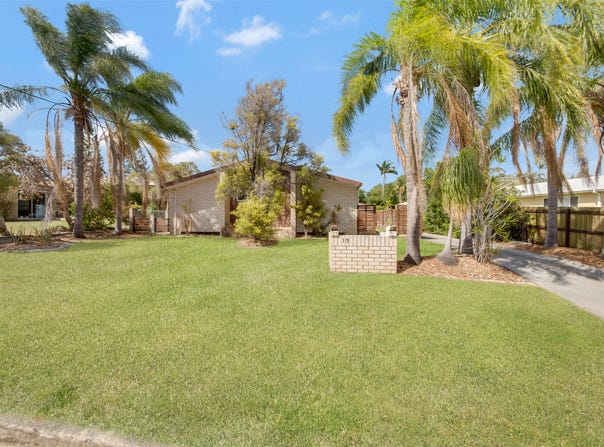 15 Carinya Drive, Clinton, Qld 4680