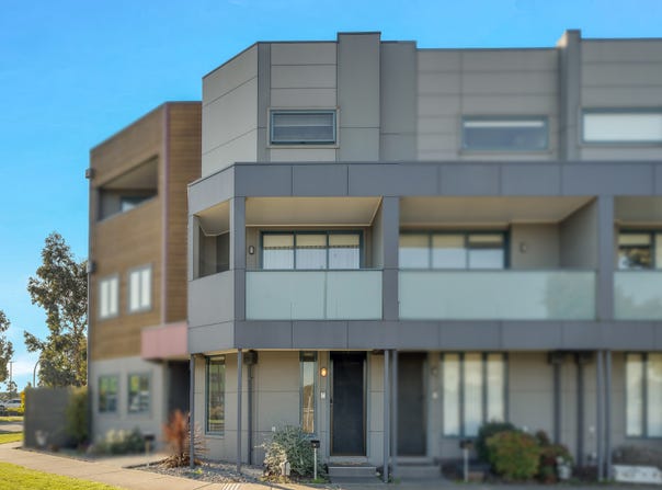 16/1 Brunswick Crescent, Craigieburn, Vic 3064