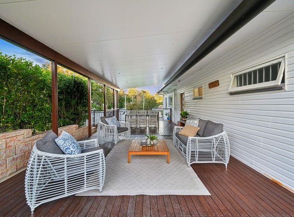 67 Minto Crescent, Arana Hills, Qld 4054