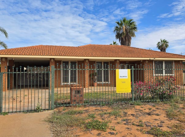 8 Newman Place, Carnarvon, WA 6701