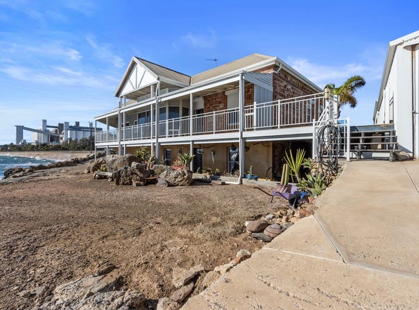 28 Chatfield Terrace, Wallaroo, SA 5556