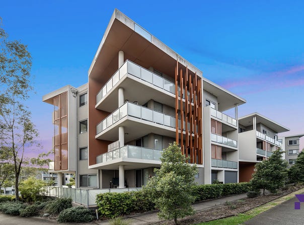 A101/2 Rowe Drive, Potts Hill, NSW 2143