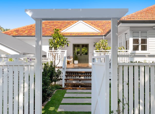 95 Dunbar Street, Mount Gravatt East, Qld 4122
