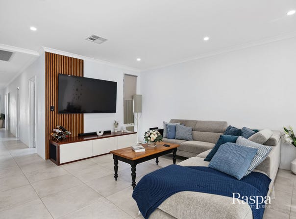 11 Ulmus Grove, Cockburn Central, WA 6164
