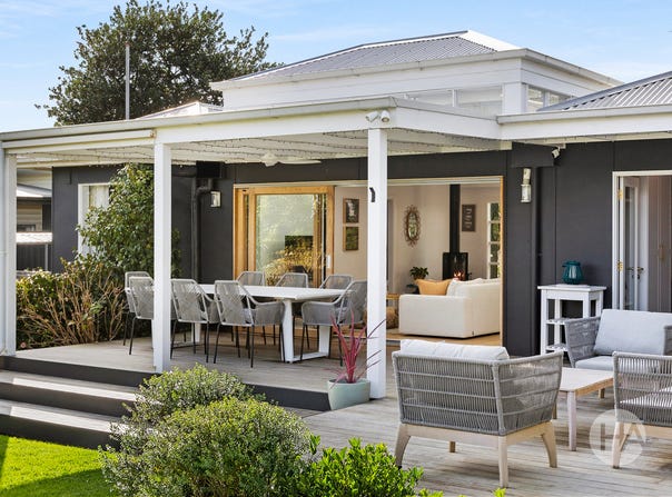 16 Parer Street, Mount Martha, Vic 3934