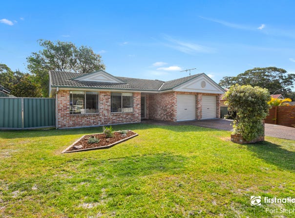 6 Hawkes Way, Boat Harbour, NSW 2316