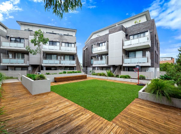 17/1 Glenmore Ridge Drive, Glenmore Park, NSW 2745