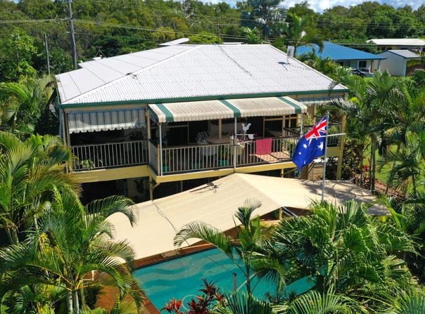 66 Taylor St, Tully Heads, Qld 4854
