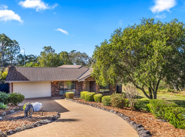 2 Batavia Place, Illawong, NSW 2234