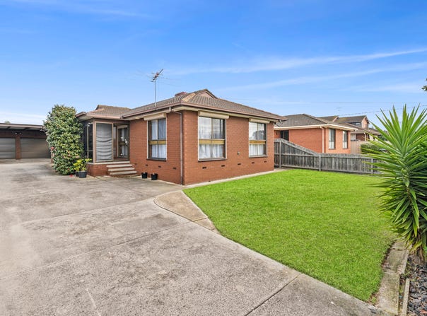 19 Nicholson Crescent, Bell Park, Vic 3215