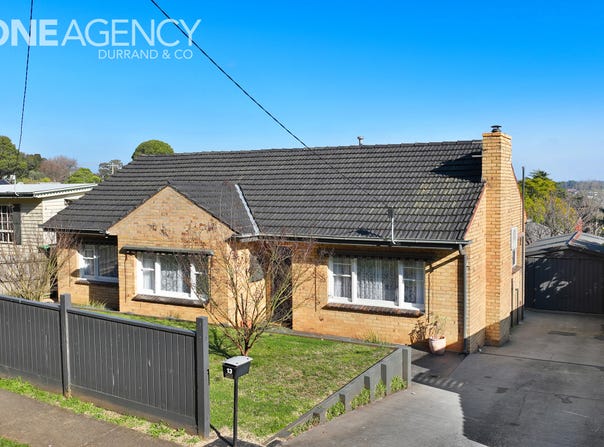 13 Railway Avenue, Drouin, Vic 3818
