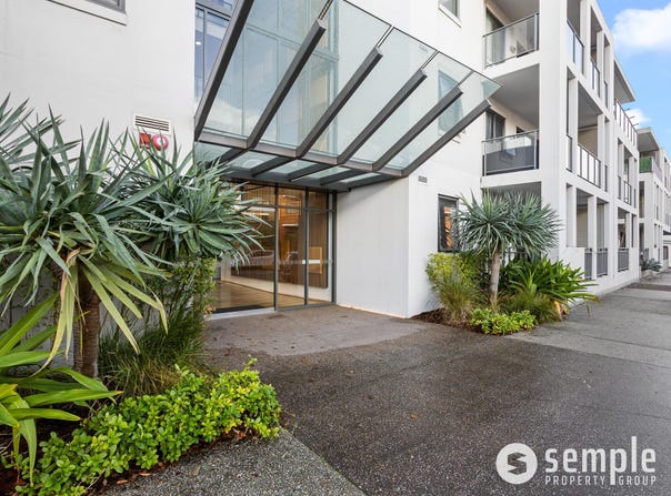 4/1 Stockton Bend, Cockburn Central, WA 6164