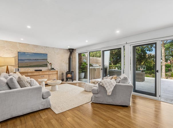 17 Beaumont Crescent, Bayview, NSW 2104