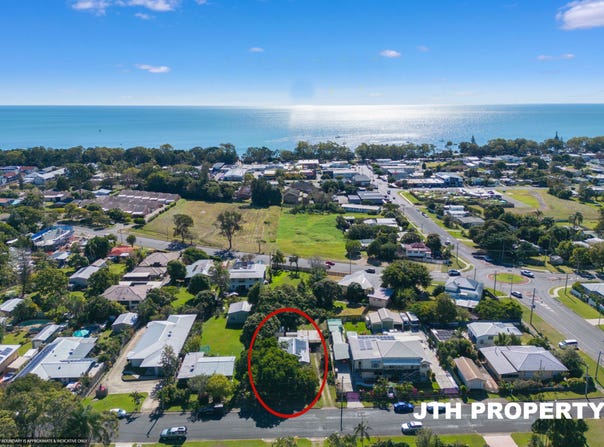 64 Totness Street, Torquay, Qld 4655