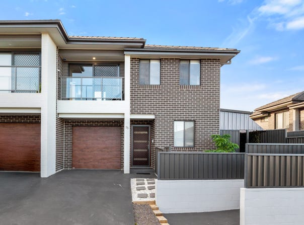 25/75 Mary Ann Drive, Glenfield, NSW 2167