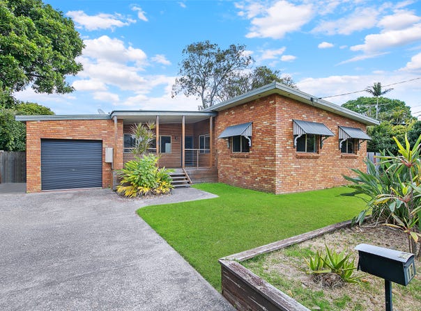12 Base Street, Victoria Point, Qld 4165