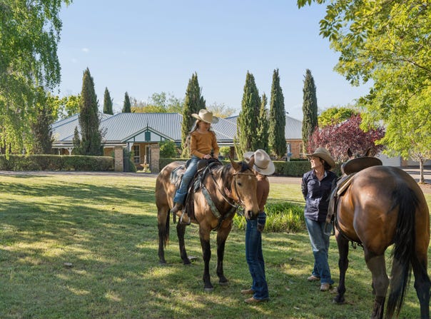 "Kikenbak", 2 Dog Trap Road, Yass, NSW 2582