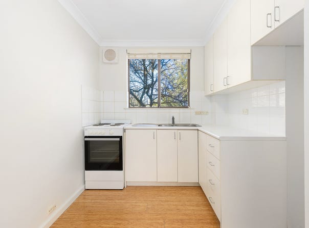 1/16 Walsh Place, Curtin, ACT 2605