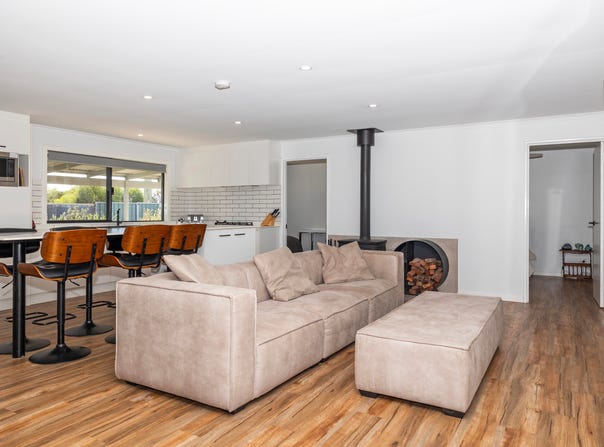 28 Illyarrie Street, Leeman, WA 6514