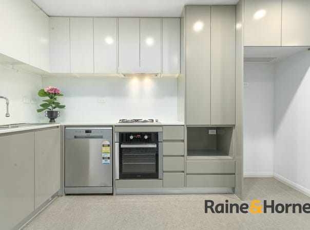 3074/2E Porter Street, Ryde, NSW 2112