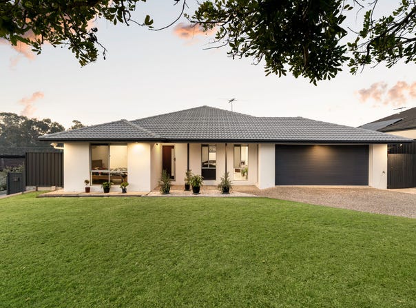 32 Jeff Collins Circuit, Bellbird Park, Qld 4300