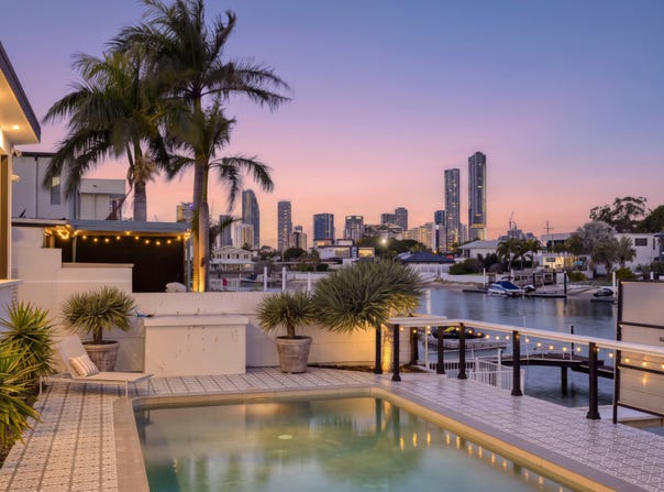 6 Grant Place, Broadbeach Waters, Qld 4218