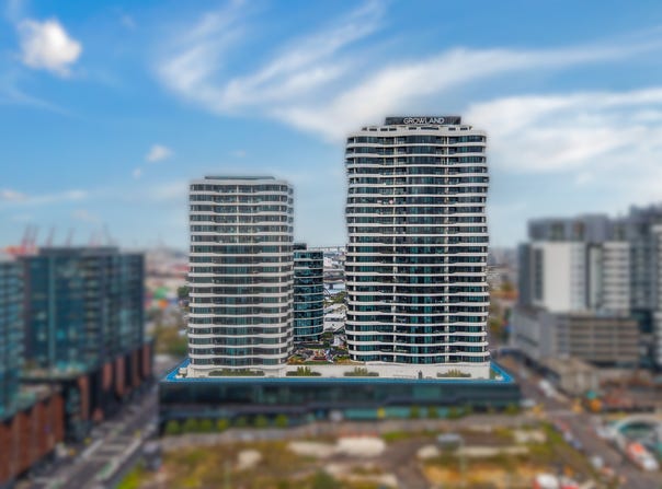 2103/8 Hallenstein Street, Footscray, Vic 3011