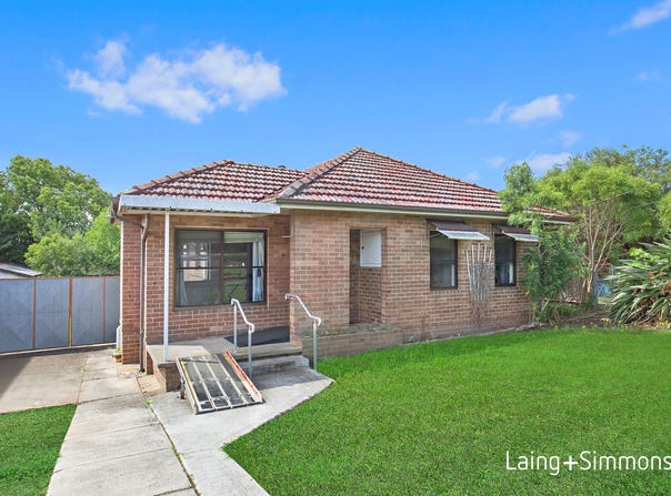 13 Phillips Avenue, Regents Park, NSW 2143