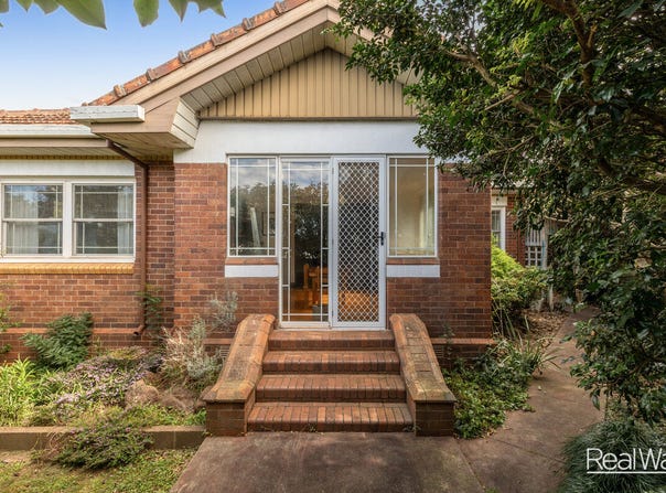 227A West Street, Harristown, Qld 4350