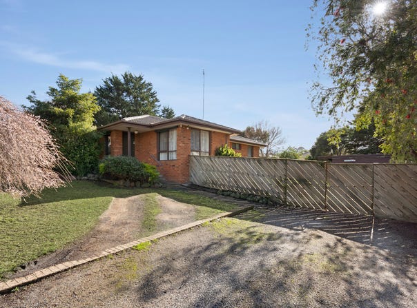 18 Gregory Court, Pakenham, Vic 3810