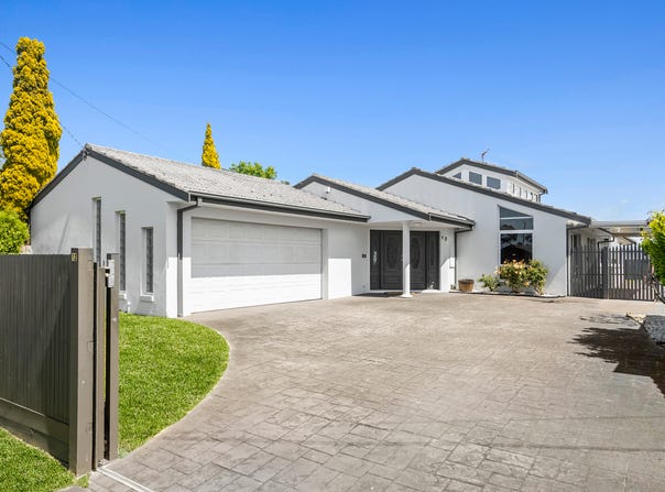 12 Ingrid Court, Herne Hill, Vic 3218