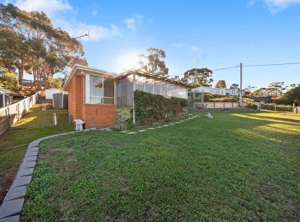 116 Linden Road, Primrose Sands, Tas 7173