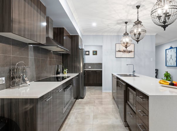 1/595 Bonogin Road, Bonogin, Qld 4213