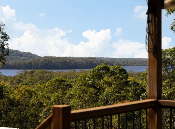 13 Kowald Road, Landsborough, Qld 4550