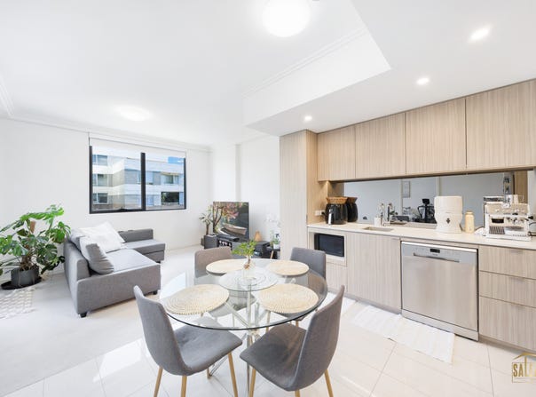 702/11 Washington Ave, Riverwood, NSW 2210