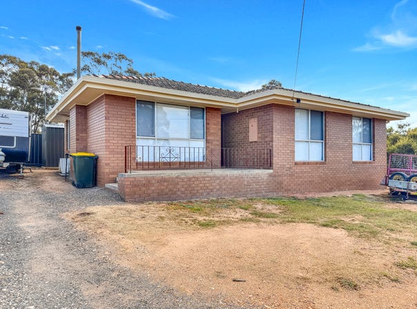 37 Pekin Road, Maryborough, Vic 3465