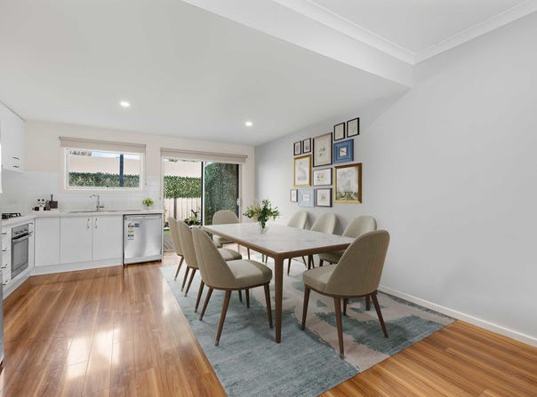 16 Kangaroo Paw Court, Taylors Lakes, Vic 3038
