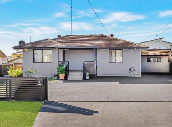 7 Guthega Crescent, Heckenberg, NSW 2168