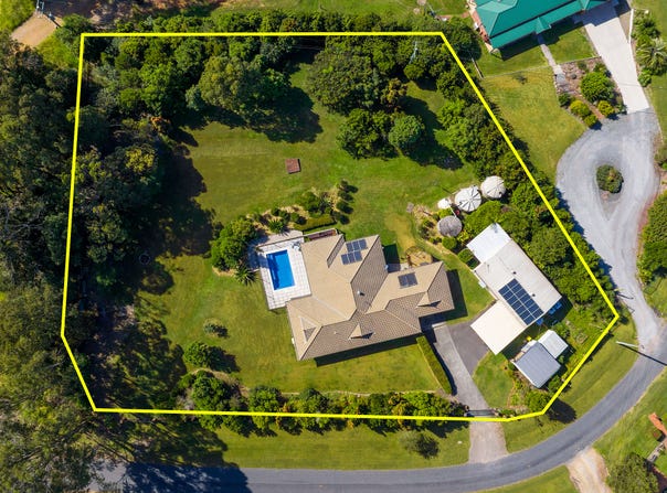 21 Arlington Road, Victory Heights, Qld 4570