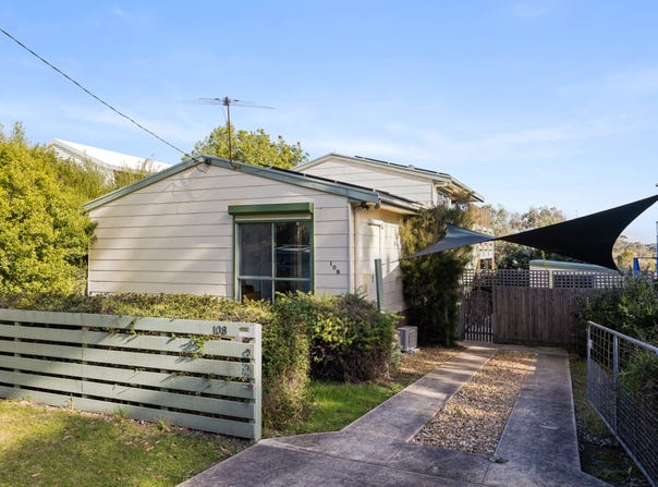 108 Red Rocks Road, Cowes, Vic 3922