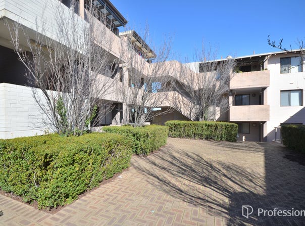 10/111 Hubert Street, East Victoria Park, WA 6101